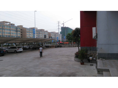 漳湖公路离镇上近厂房出租
