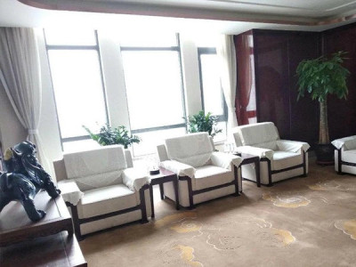 (出租) 万达中心A座 豪装大面积 写字楼 急租 非诚勿扰