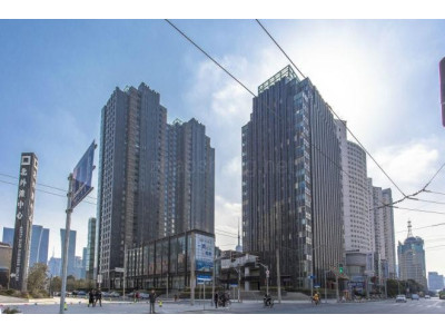 上海虹口区提篮桥地铁口、白金湾广场、甲级办公楼、带3个隔断、可配家具