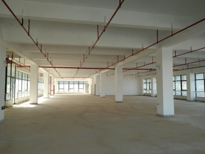 南昌新建区2600平米厂房出租，建设条件良好 交通条件便利
