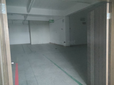 中山市火炬开发区国家健康产业基地5000平厂房低价出租
