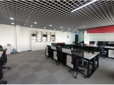 华宇百花谷小店区清控旁266.03平精装带家具出租