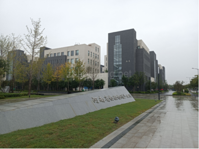 新乡厂房出售河南省平原示范区600㎡-1900㎡厂房出租出售 交通便利 政策丰厚