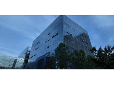 临潼区厂房出租出租高陵泾渭新城层高7米。可买可租